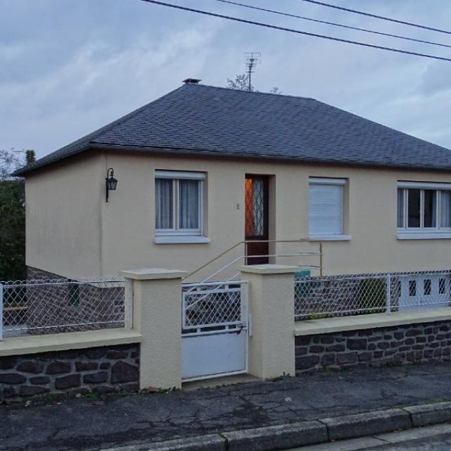 PAVILLON  TRES BIEN ENTRETENU A FLERS IDEAL PREMIERE ACQUISITION